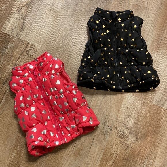 Healthtex Puffy Vests Set of 2 Bright Pink  Silver Hearts Black Gold Stars 12 M - Picture 3 of 15